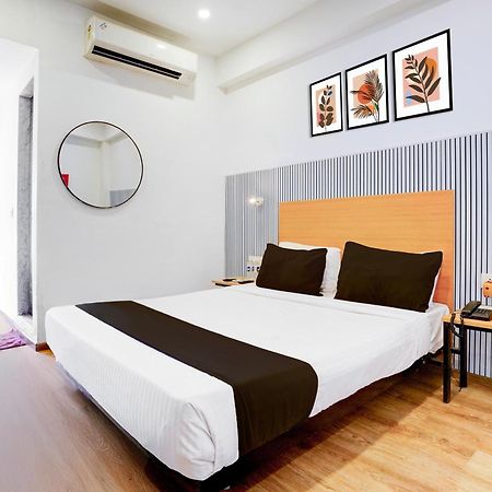 Townhouse Khar The Habitat Hotel Mumbai  Buitenkant foto