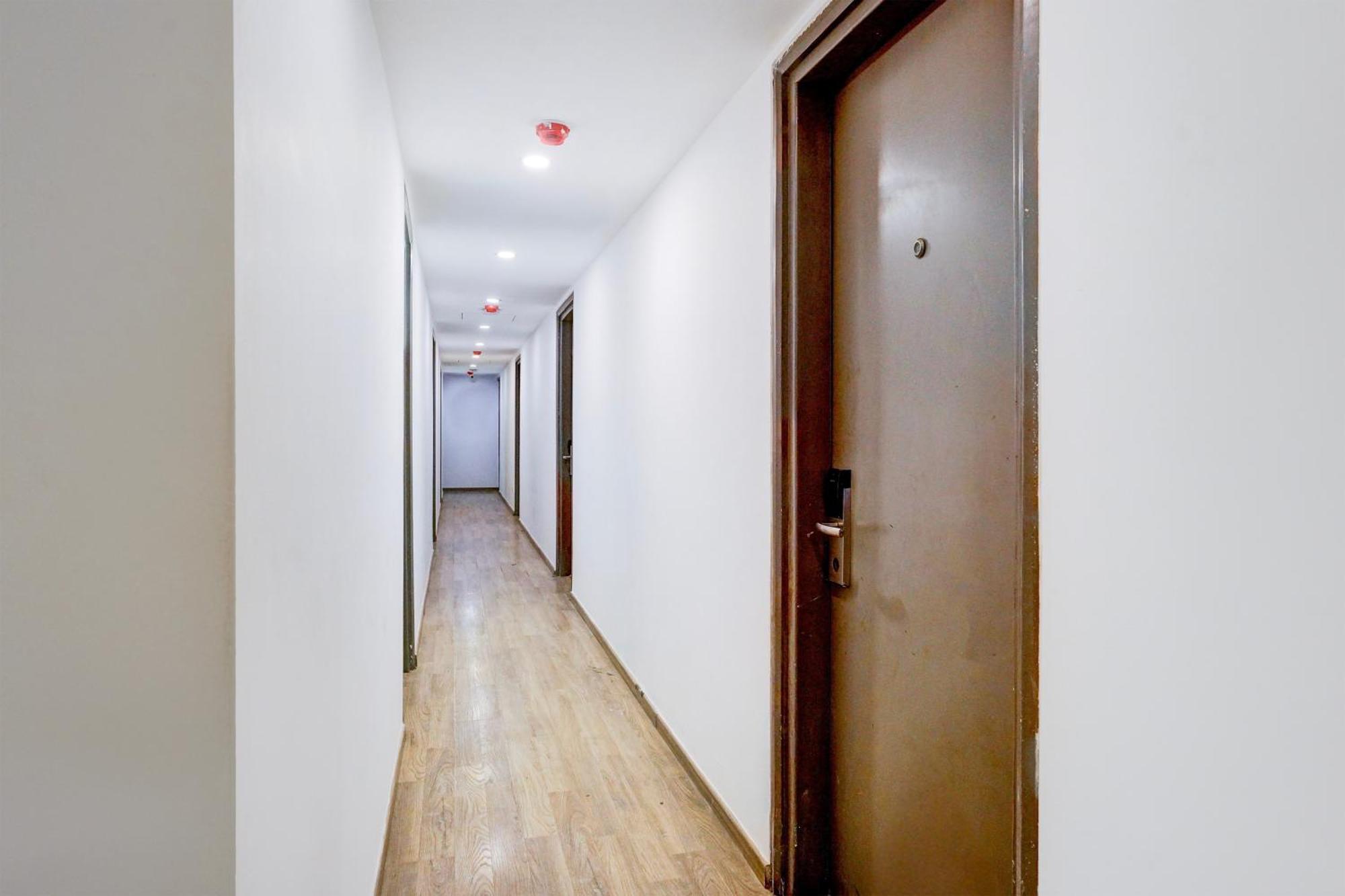 Townhouse Khar The Habitat Hotel Mumbai  Buitenkant foto