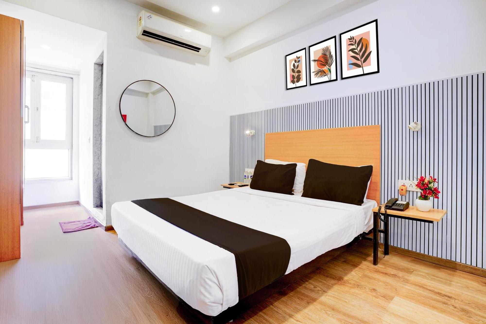 Townhouse Khar The Habitat Hotel Mumbai  Buitenkant foto