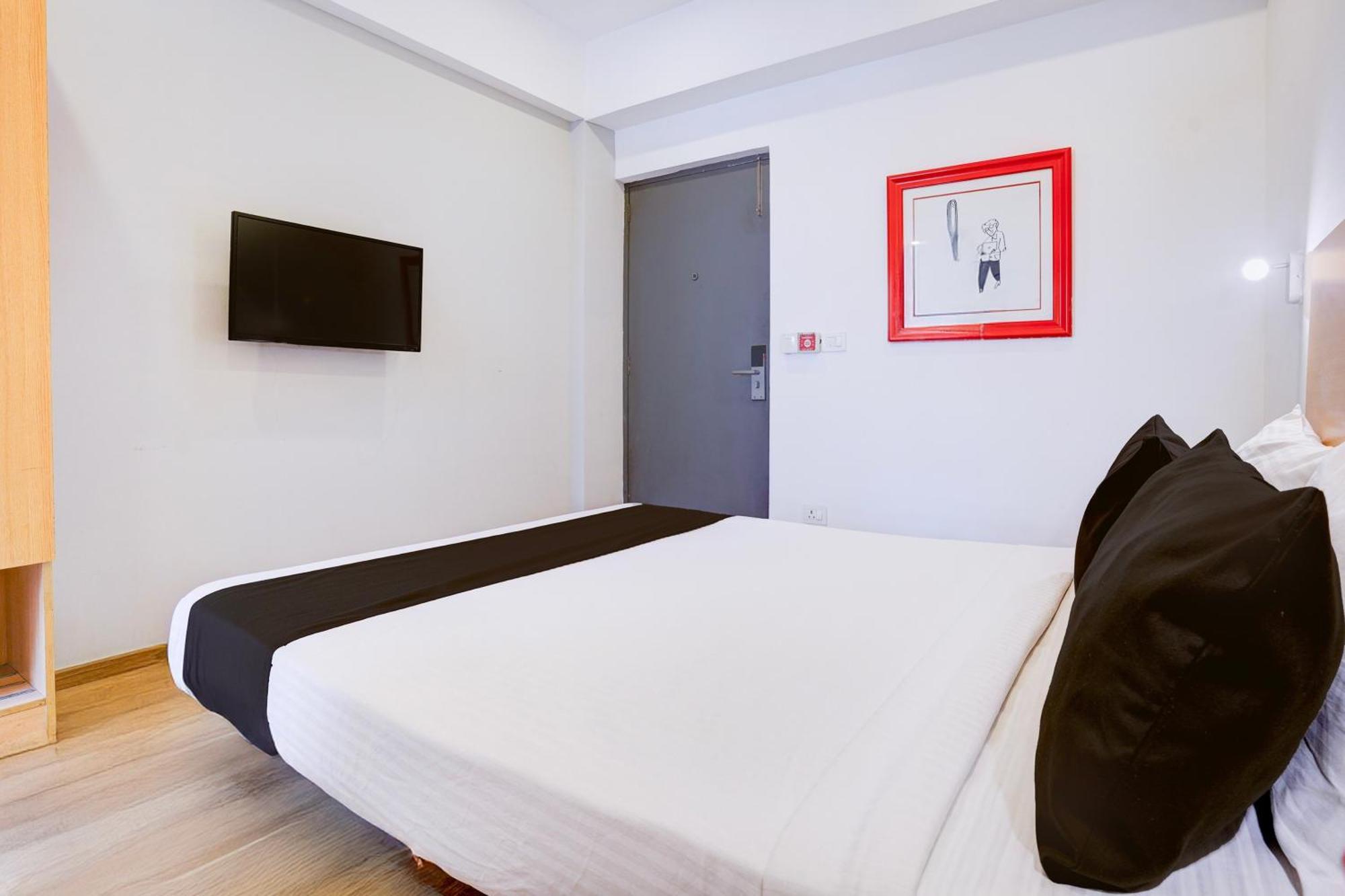 Townhouse Khar The Habitat Hotel Mumbai  Buitenkant foto