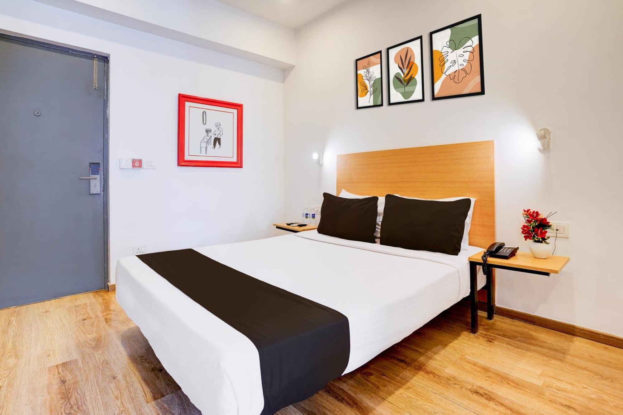 Townhouse Khar The Habitat Hotel Mumbai  Buitenkant foto