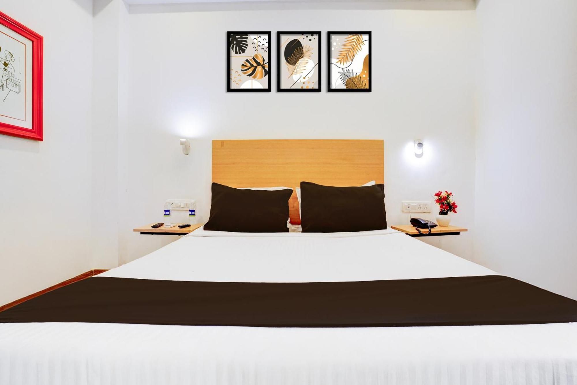 Townhouse Khar The Habitat Hotel Mumbai  Buitenkant foto